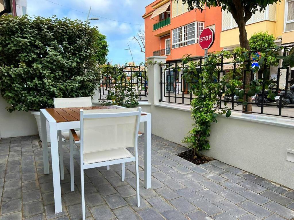 Apartamentos Turisticos La Plaza Chipiona Exterior foto